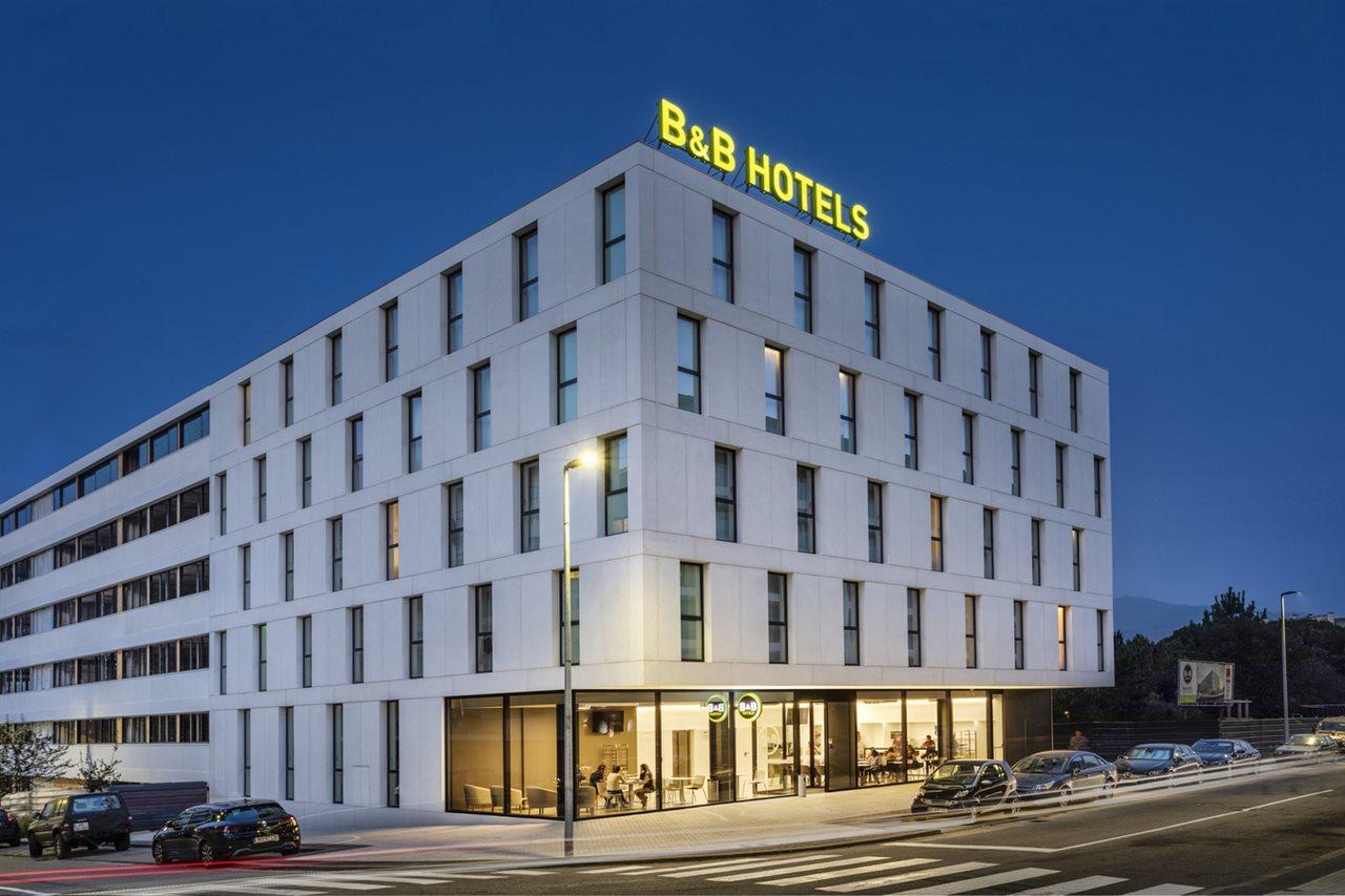 B&B Hotel Санту-Тирсу Экстерьер фото
